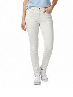FASHION NOVA Women ‘s White 5 Pocket Style Jeans Size 11 Stretchy Material